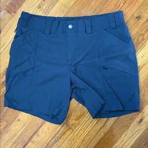 Duluth Trading Company Dry on the Fly shorts 7” inseam